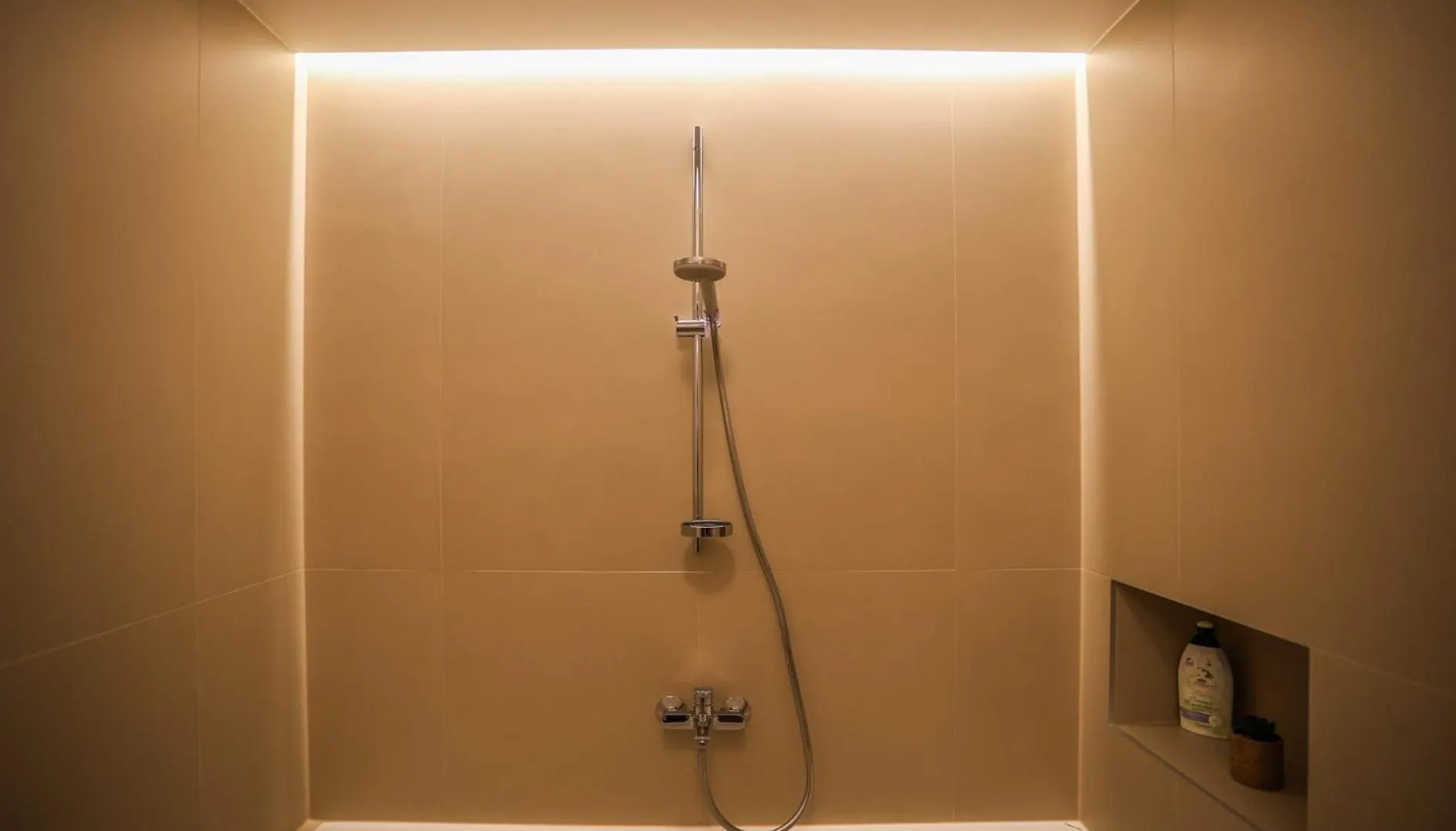 Apartment With Private Pool Split 0*,
